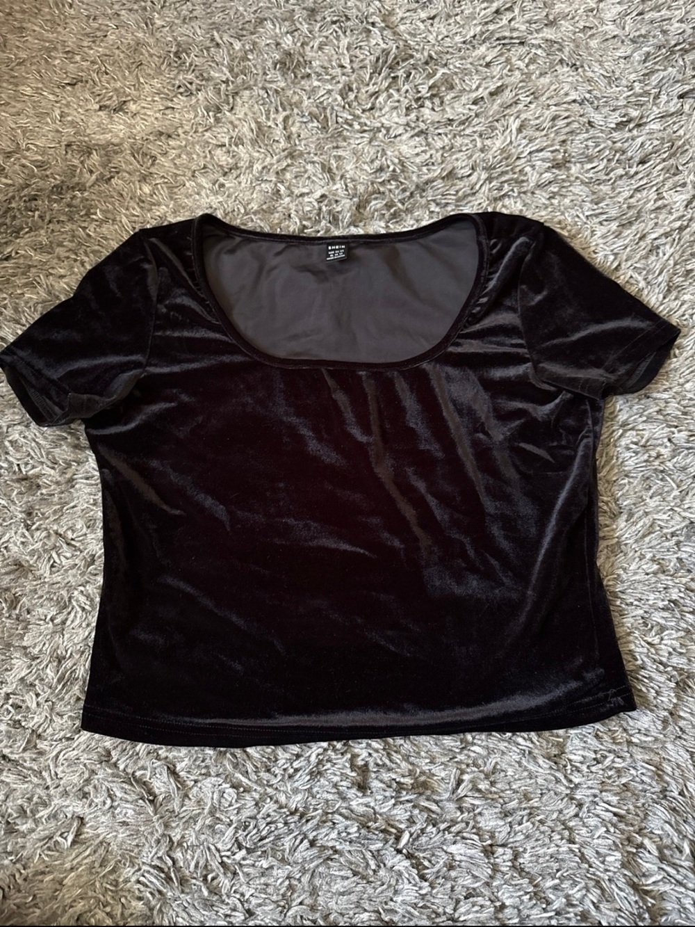 Black Velvet Scoop Neck Women's Crop Top